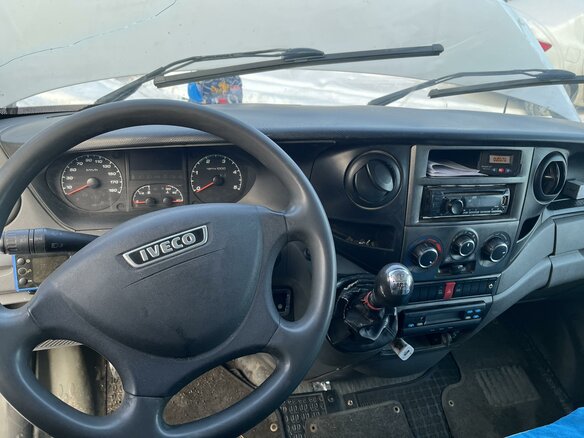 2012 Iveco Daily, белый, 1200000 рублей - вид 5