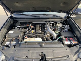 2014 Toyota Land Cruiser Prado 150 Series Рестайлинг 1, чёрный, 3100000 рублей, вид 4