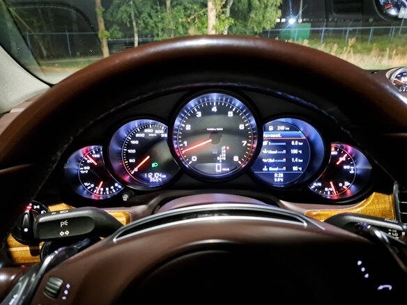 2013 Porsche Panamera 4S I Рестайлинг, чёрный - вид 14