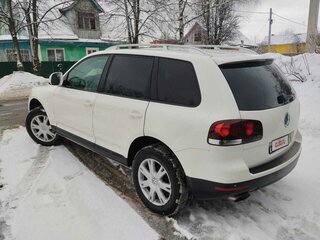 2007 Volkswagen Touareg I Рестайлинг, белый, 1290000 рублей, вид 5