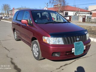 2002 Nissan Bassara, красный, 650000 рублей, вид 2
