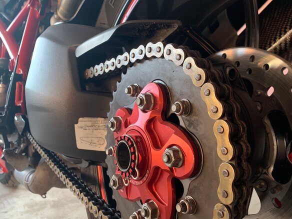 2012 Ducati Streetfighter, красный - вид 9