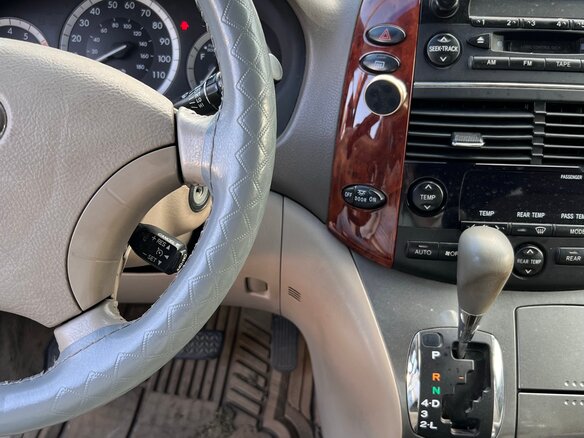 2005 Toyota Sienna II Рестайлинг, бежевый, 990000 рублей - вид 17
