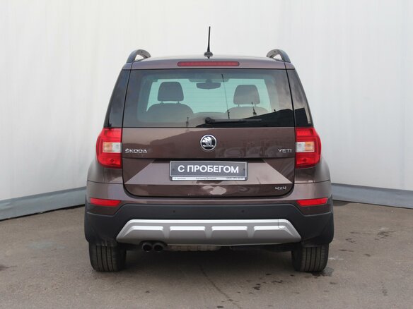2017 Skoda Yeti I Рестайлинг, коричневый - вид 4