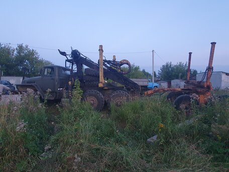 1988 Урал 4320, зелёный, 500000 рублей, вид 2