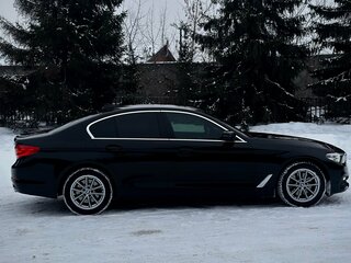 2018 BMW 5 серии 520d xDrive VII (G30/G31/G38), чёрный, 3800000 рублей, вид 5