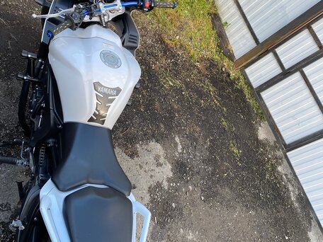 2011 Yamaha FZ1, белый, 760000 рублей, вид 5