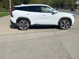 2023 Geely Atlas II, белый, 2850000 рублей, вид 3