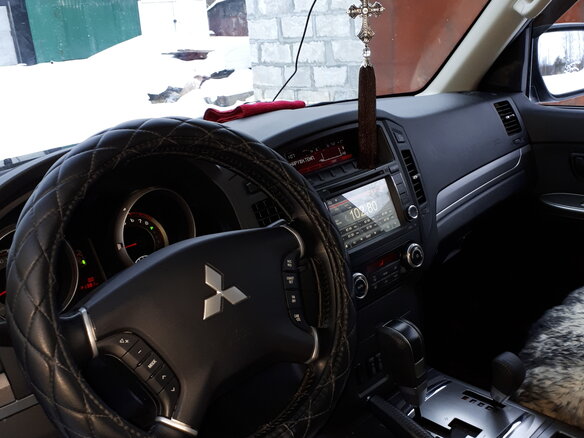 2012 Mitsubishi Pajero IV Рестайлинг 1, чёрный, 5500000 рублей - вид 10