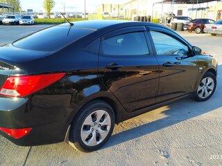2015 Hyundai Solaris I Рестайлинг, чёрный, 1135000 рублей, вид 3