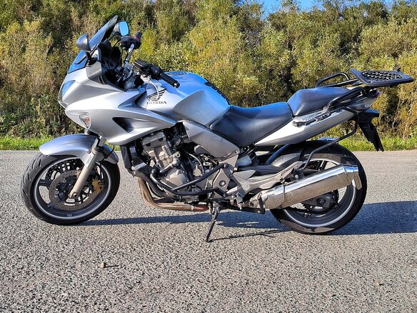 2009 Honda CBF 1000, серебристый, 460000 рублей - вид 2