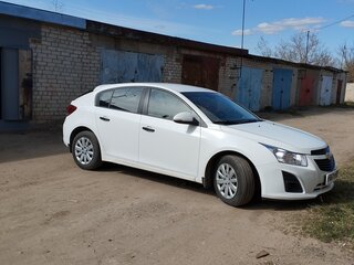 2013 Chevrolet Cruze I Рестайлинг, белый, 1050000 рублей, вид 2