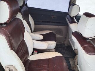 1998 Toyota Gaia, белый, 350000 рублей, вид 3