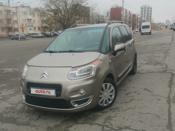 2010 Citroen C3 Picasso I, золотистый, 590000 рублей
