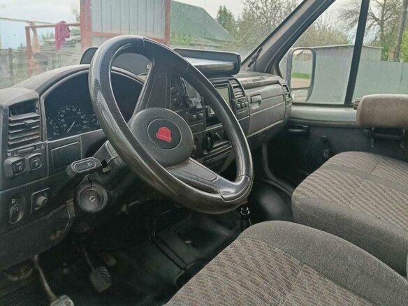 2004 ГАЗ ГАЗель (3302), белый, 500000 рублей - вид 3