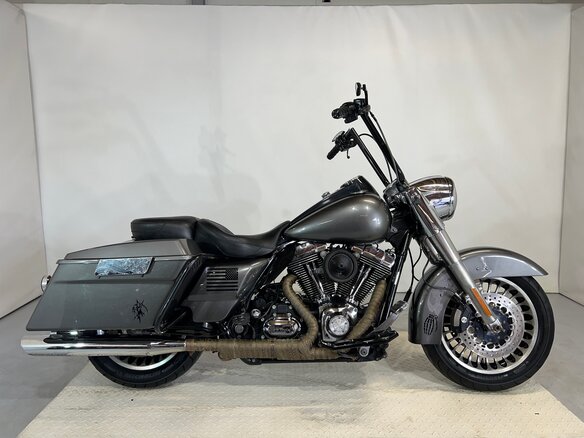 2009 Harley-Davidson Road King, серый, 649000 рублей