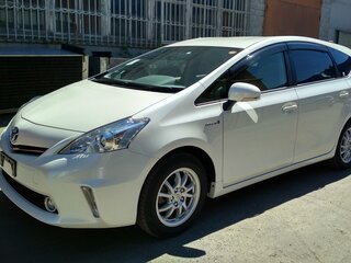 2014 Toyota Prius Alpha I (ZVW40/41), белый, 1322000 рублей, вид 1