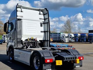 2023 Iveco S-Way, белый, 12536634 рублей, вид 3