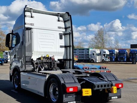 2023 Iveco S-Way, белый, 12704987 рублей, вид 3