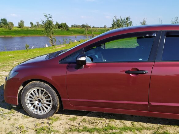 2010 Honda Civic VIII Рестайлинг, красный, 700000 рублей - вид 4