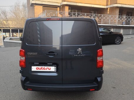 2018 Peugeot Expert, серый, 2000000 рублей, вид 4