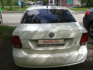 2014 Volkswagen Polo V, белый, 450000 рублей, вид 2