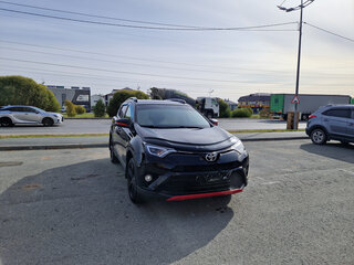 2017 Toyota RAV4 IV (XA40) Рестайлинг, чёрный, 3200000 рублей, вид 2