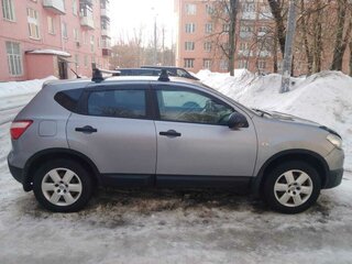 2010 Nissan Qashqai I Рестайлинг, серебристый, 760000 рублей, вид 2