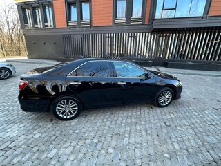 2016 Toyota Camry VII (XV50) Рестайлинг, чёрный, 2550000 рублей, вид 5