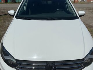 2015 Volkswagen Polo V Рестайлинг, белый, 1100000 рублей, вид 4