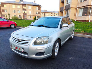 2008 Toyota Avensis II Рестайлинг, серебристый, 705000 рублей, вид 2