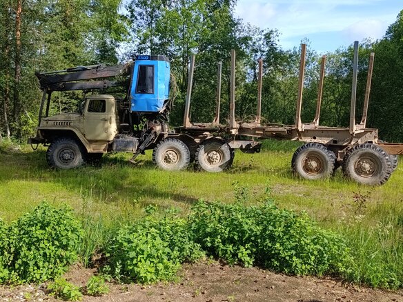 1995 Урал 375, бежевый, 1500000 рублей