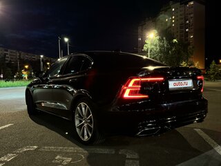 2020 Volvo S60 III, чёрный, 3350000 рублей, вид 4