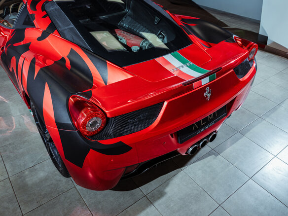 2011 Ferrari 458 Italia, красный - вид 11