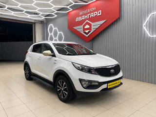 2014 Kia Sportage III Рестайлинг, белый, 1523000 рублей, вид 3