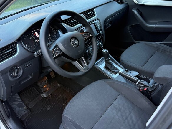 2016 Skoda Octavia III (A7), серебристый - вид 9