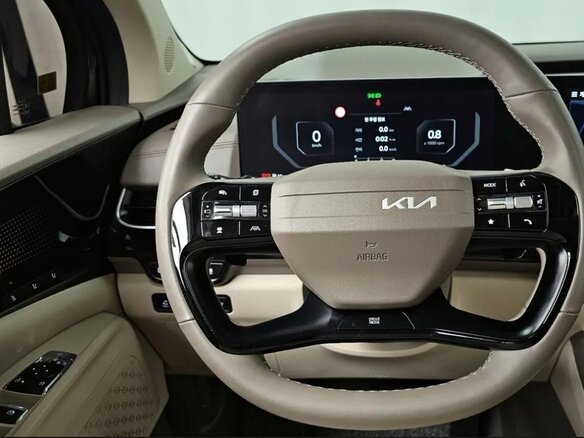 2026 Kia Carnival IV Рестайлинг, чёрный - вид 5