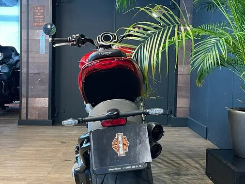 2023 Triumph Rocket 3, пурпурный, 2450000 рублей - вид 9