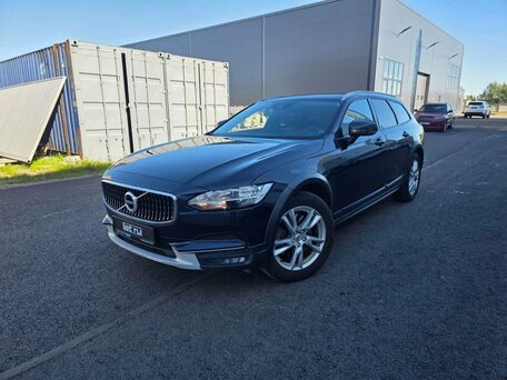 Volvo V90 Cross Country I