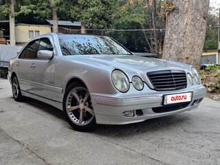 2000 Mercedes-Benz E-Класс 240 II (W210, S210) Рестайлинг, серый, 700000 рублей, вид 1