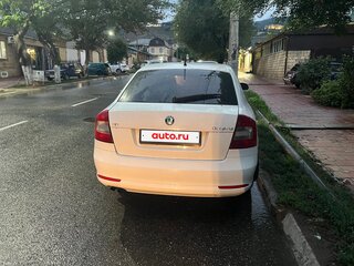 2012 Skoda Octavia II (A5) Рестайлинг, белый, 790000 рублей, вид 3