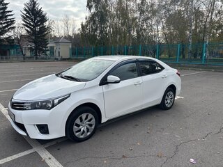 2013 Toyota Corolla XI (E160, E170, E180), белый, 1050000 рублей, вид 1