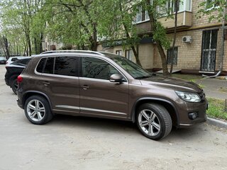 2013 Volkswagen Tiguan I Рестайлинг, коричневый, 1680000 рублей, вид 4