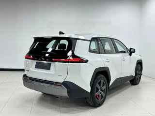 2026 Toyota RAV4 VI (XA60), белый, 4350000 рублей, вид 5