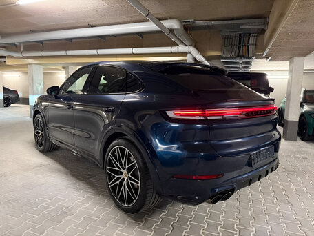 2026 Porsche Cayenne Coupé III Рестайлинг, синий, 13990000 рублей, вид 3