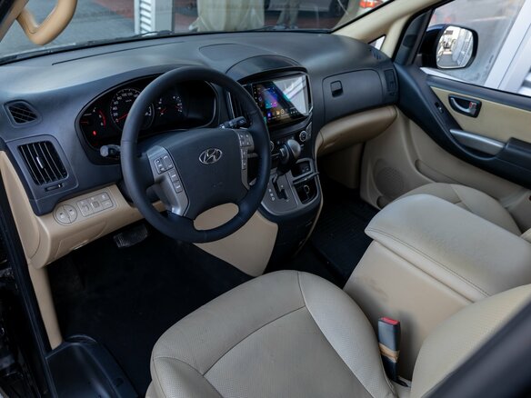 2018 Hyundai H-1 II Рестайлинг 2, чёрный, 2595000 рублей - вид 12