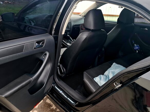 2011 Volkswagen Jetta VI, чёрный, 1100000 рублей - вид 16