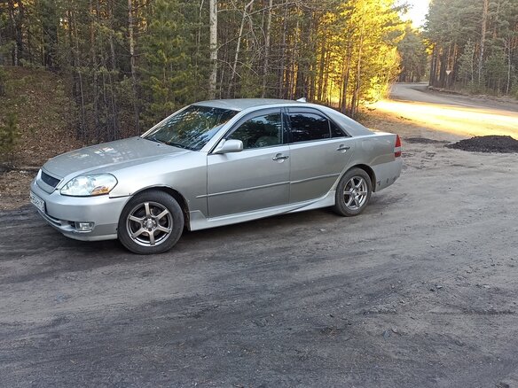 2001 Toyota Mark II IX (X110), серый, 650000 рублей