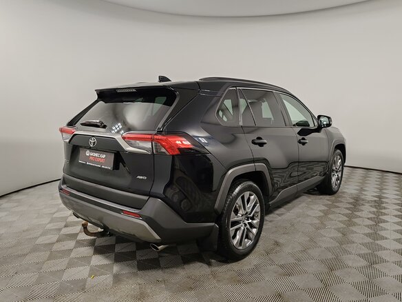 2021 Toyota RAV4 V (XA50), чёрный, 3245000 рублей - вид 4