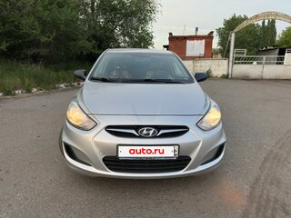 2012 Hyundai Solaris I, серебристый, 685000 рублей, вид 1